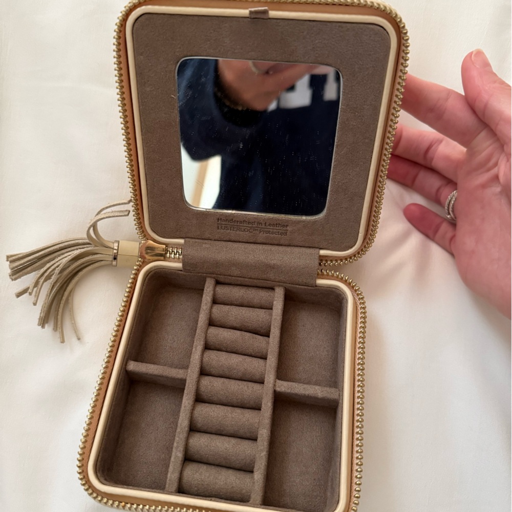 WOLF Cream Jewelry Case with Tassel